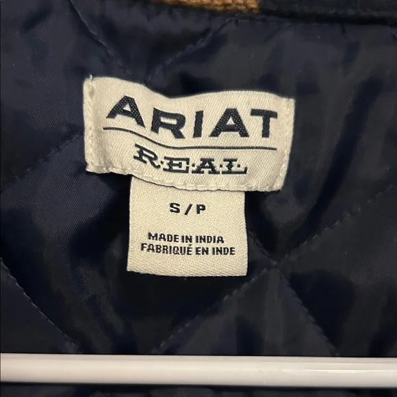 Ariat Navy Quilted Southwestern Pattern Shirt Jacket - Picture 2 of 3